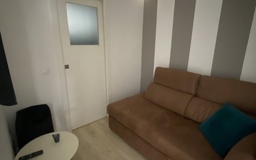 Property slide 32