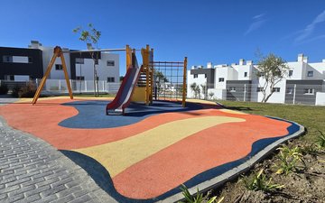 Property slide 16