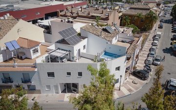 Property slide 32