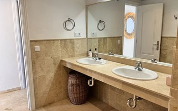 Property slide 36