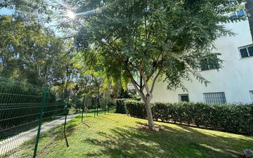 Property slide 25