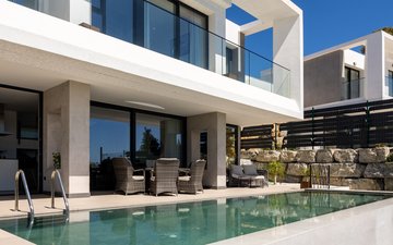 Property slide 19