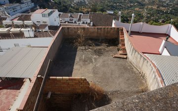Property slide 24