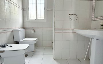 Property slide 21