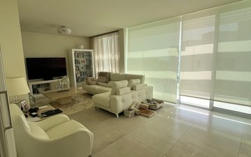 Property slide 25