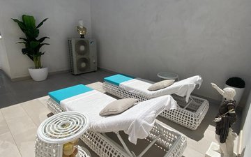 Property slide 44
