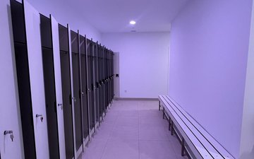 Property slide 77