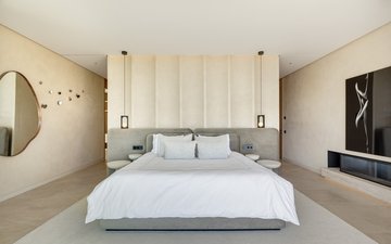 Property slide 16