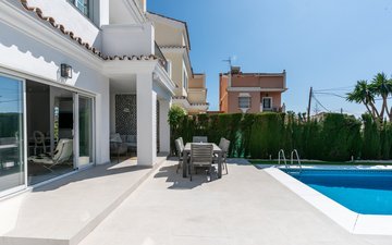 Property slide 16
