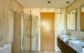 Property slide 19