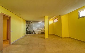 Property slide 35