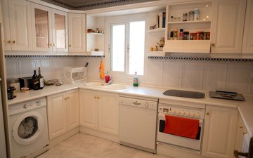 Property slide 16