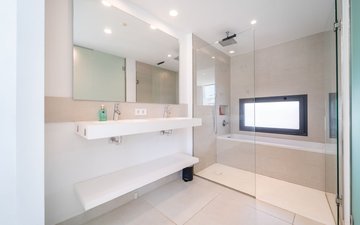 Property slide 21