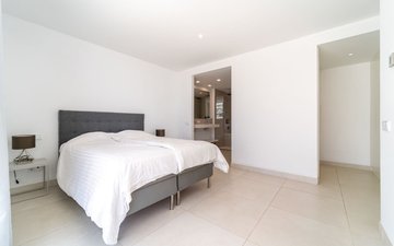 Property slide 23