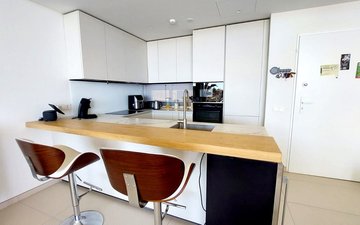 Property slide 10