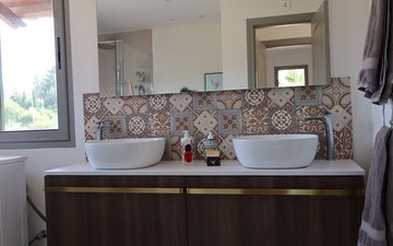 Property slide 23