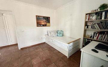 Property slide 19