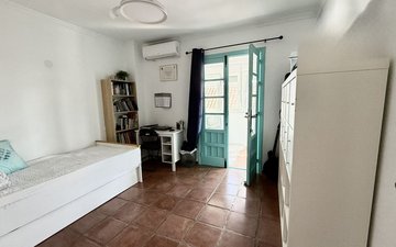 Property slide 20