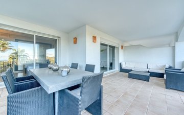 Property slide 22