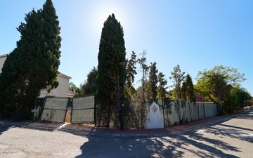 Property slide 15