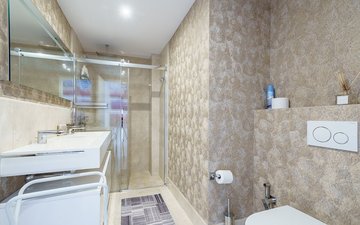 Property slide 25