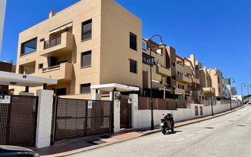 Property slide 24