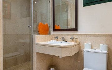 Property slide 18