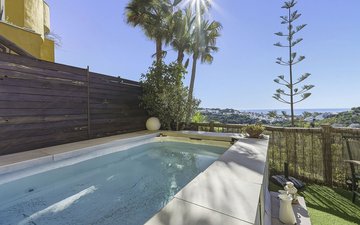 Property slide 25