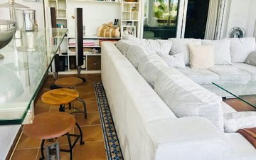 Property slide 8