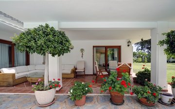Property slide 10