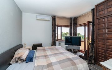Property slide 26