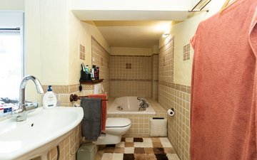 Property slide 33