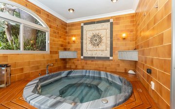 Property slide 39