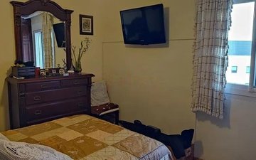 Property slide 11