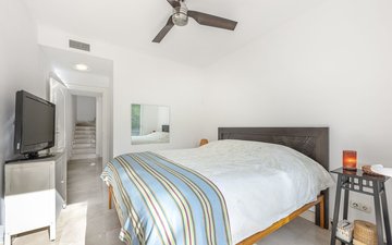 Property slide 17