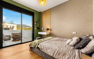 Property slide 18