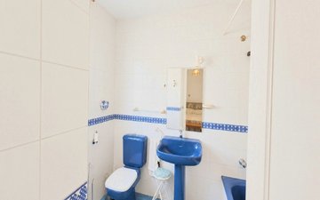 Property slide 21