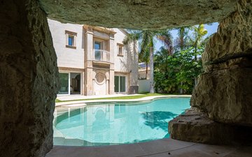 Property slide 15
