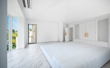 Property slide 22