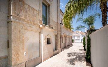 Property slide 39