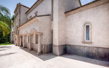 Property slide 40