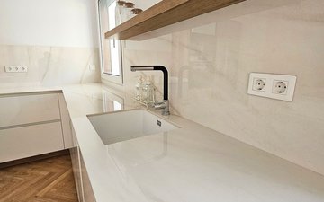 Property slide 107