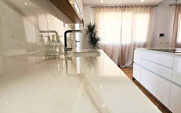 Property slide 112