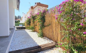 Property slide 123