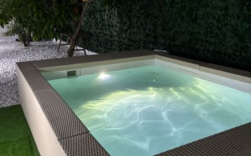 Property slide 136