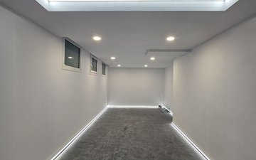 Property slide 30