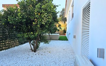 Property slide 48