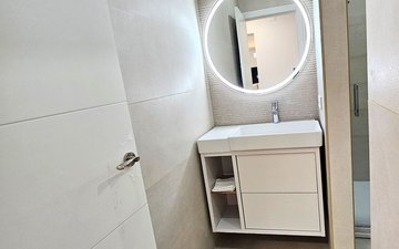 Property slide 51