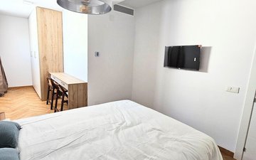 Property slide 58