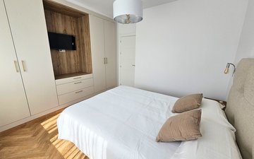 Property slide 72